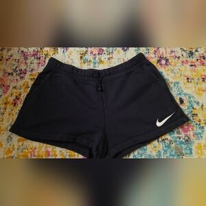 Vintage Nike Shorts 🖤🖤🔥